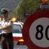 Le contrôle a eu lieu sur un tronçon limité à 80 km/h en raison de travaux (image d'illustration).